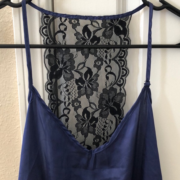 Navy lacy back Mikey & Joey top - Picture 2 of 4